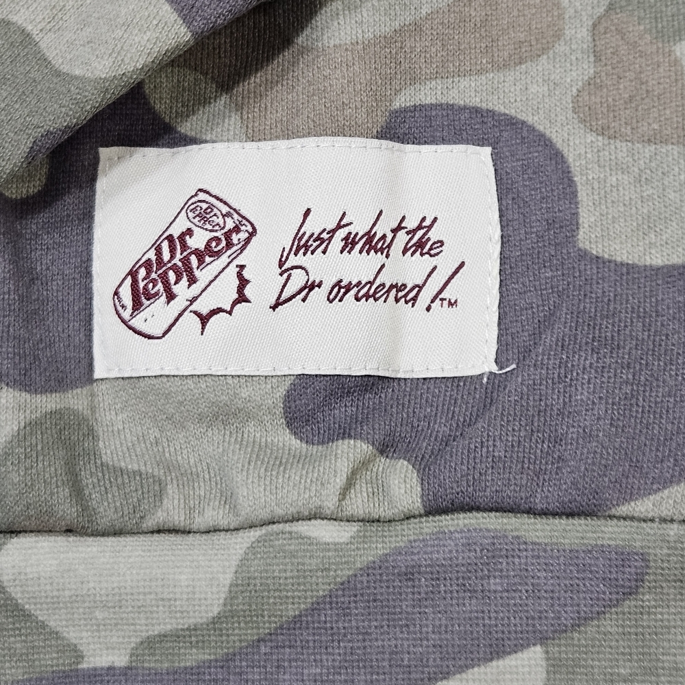 NWT Dr pepper Est.1885 Women's Large sweatshirt Camo I'm A Pepper - Picture 4 of 11